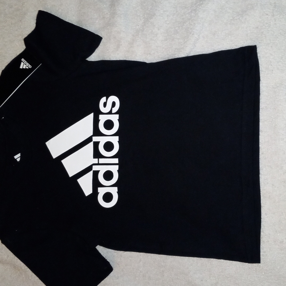 Adidas t-shirt